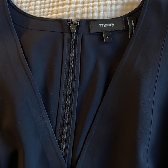 Theory Easy V Shift Dress - Picture 6 of 7